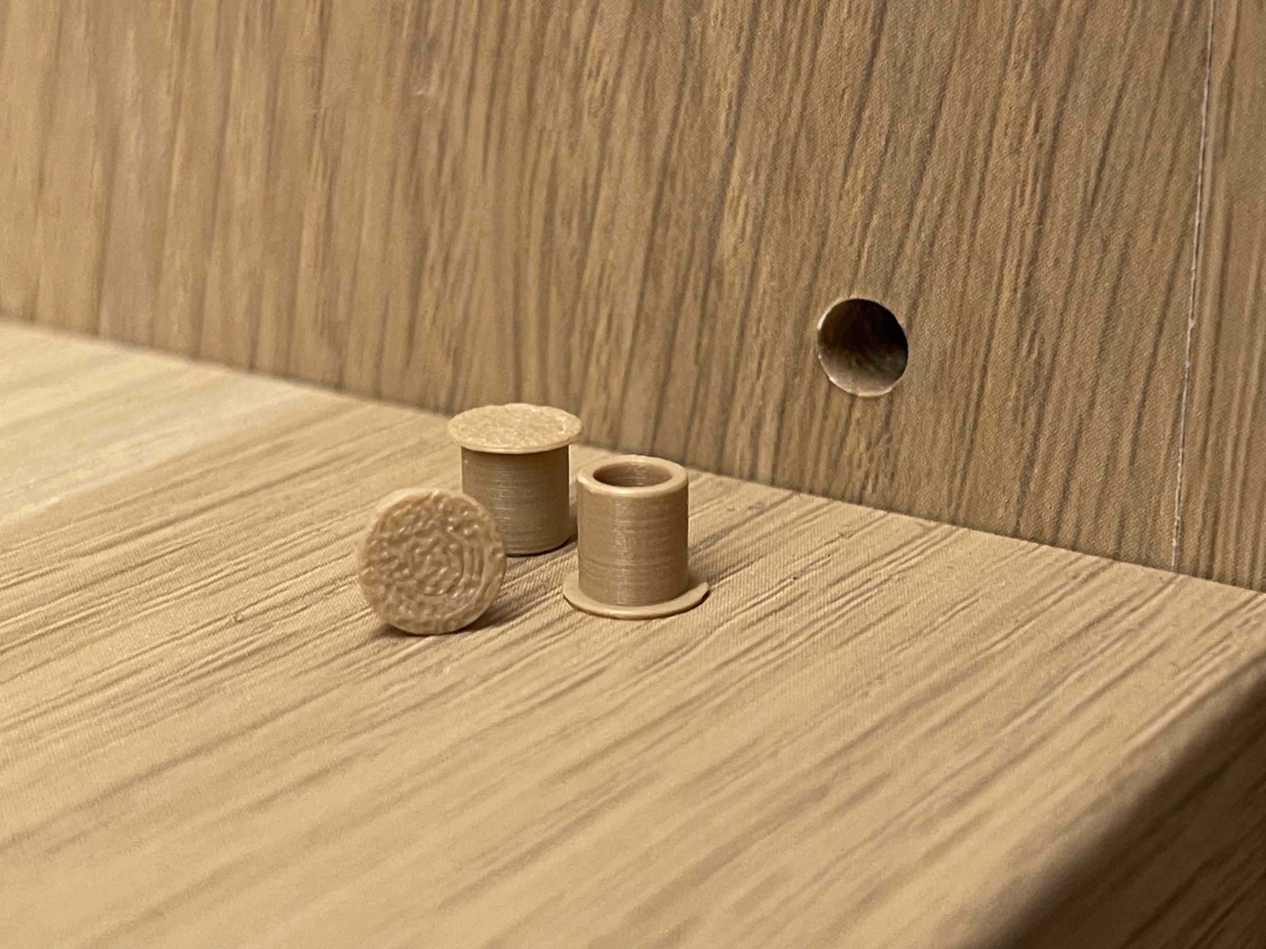 Lochabdeckungen für IKEA Pax – Bild 4